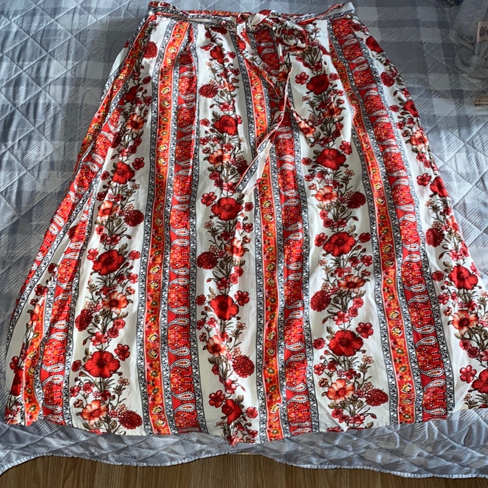 Floral linen midi skirt